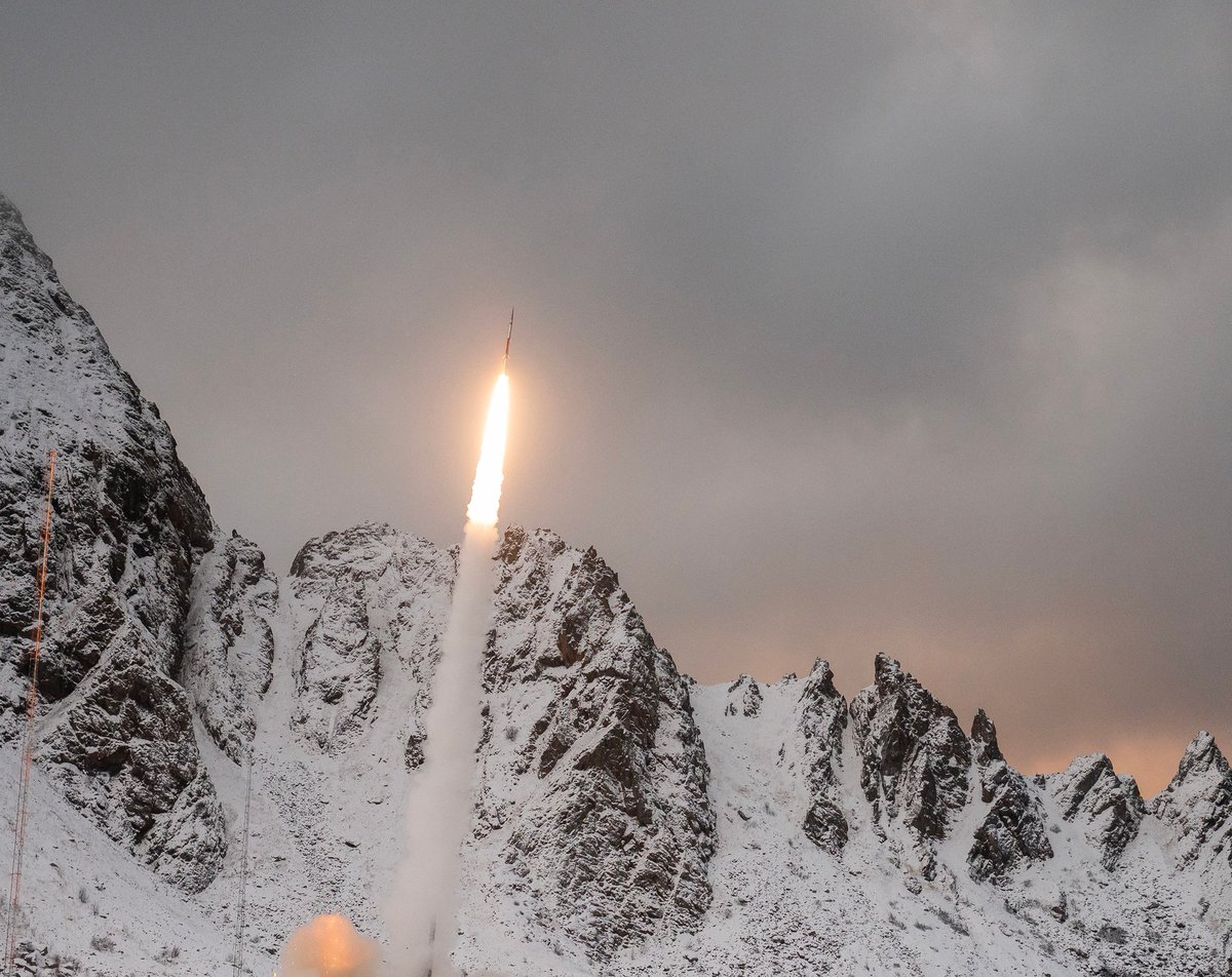 altium's tweet photo. Welcome Team Lyra from the University of Oslo, to our sponsorship program!

Lyra is pushing the boundaries of student rocketry with ambitious aerospace engineering

Explore team sponsorships: https://t.co/ZquqMMxq8n

Request a student license: https://t.co/a0B0e1hoGj

#Aerospace https://t.co/xmnwvVf4K1