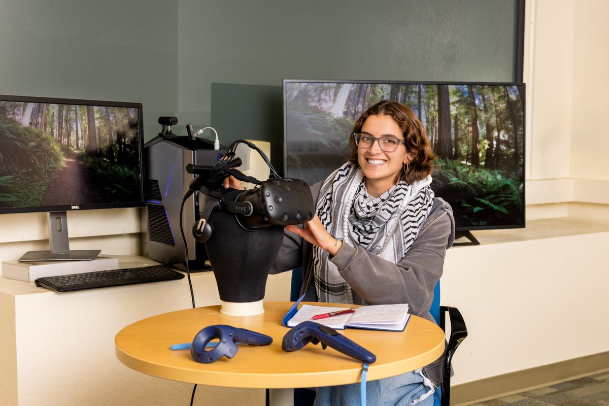 CSUMB's tweet photo. 🌊 My Life at CSUMB: Kiwi transplant finds her groove!

At CSUMB, Uma is studying how urban and natural environments affect rumination and memory. Her long-term goal is to contribute to women’s health research and become a professor.

Learn more: https://t.co/UHixXvWX9j https://t.co/aqPByJ4I6Y