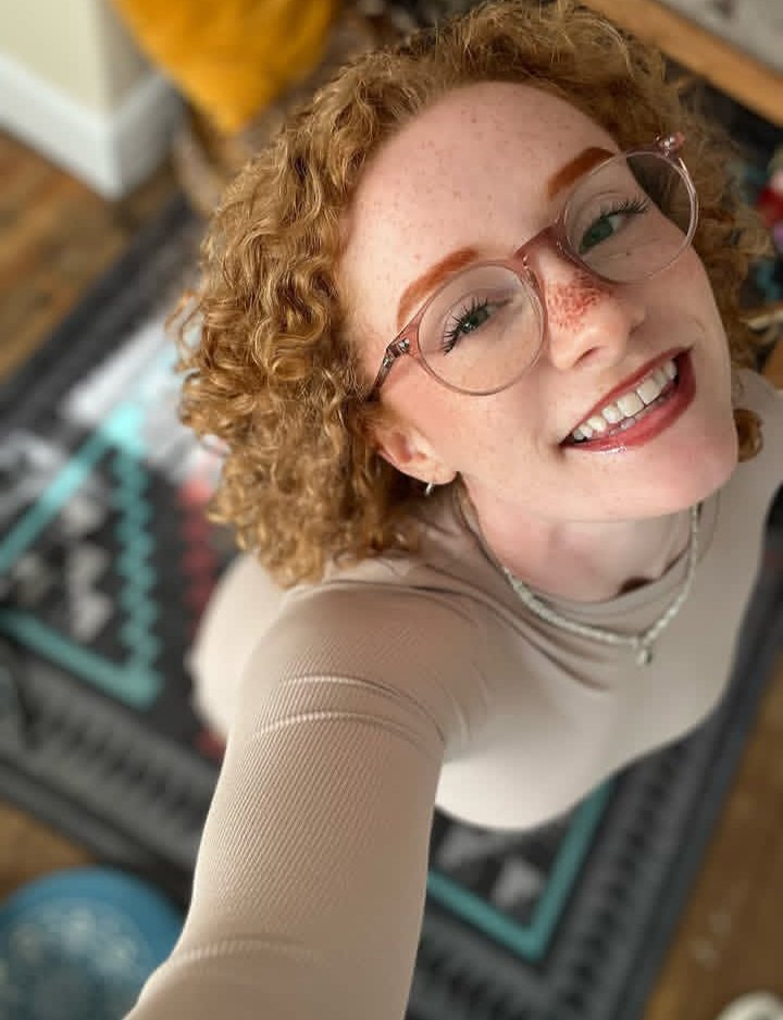 HartAmy67696's tweet photo. I told myself I was keeping it casual today, but my wardrobe completely disagreed. The jacket drop was totally unscripted, but I’m not mad at it. Honestly, life is too short to wear boring clothes https://t.co/MT4rx3RZvO