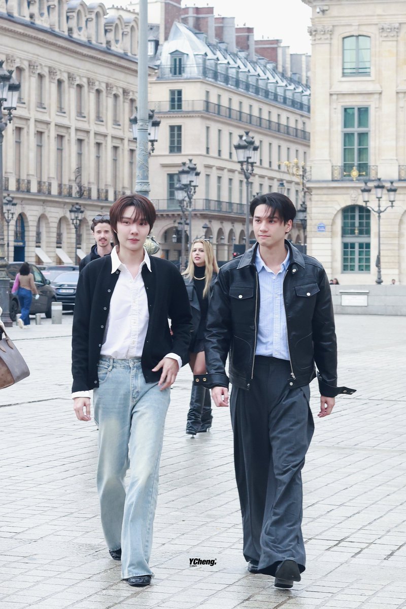 ycheng1205's tweet photo. So fast
Go Go Go
#KengNamping 
#nampingster  #KengHarit 
#Schiaparelli #PFW https://t.co/kJevoSAbbe