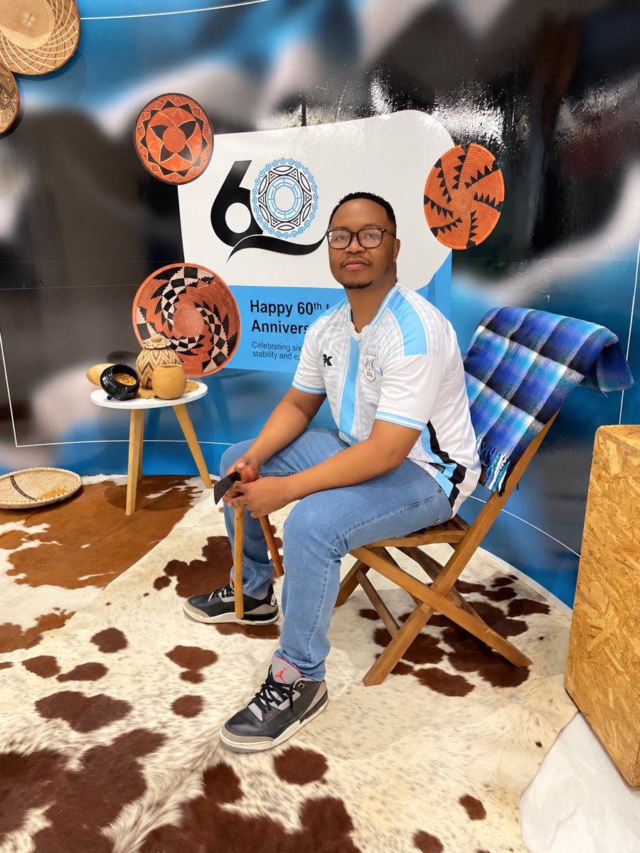 EnipaQ's tweet photo. Happy independence day Batswana #BOTS60 https://t.co/3JdeVsozH0