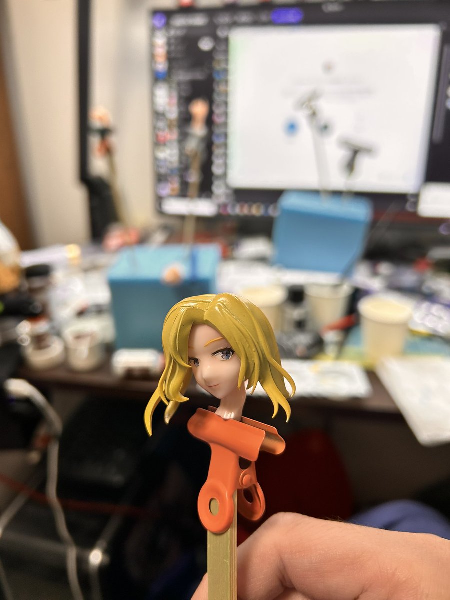 ta_castlepoint's tweet photo. 仕事で疲れ切った頭で顔に着手
眉毛と口は一発描きだったけど何とかなった https://t.co/BnMm64NkLm
