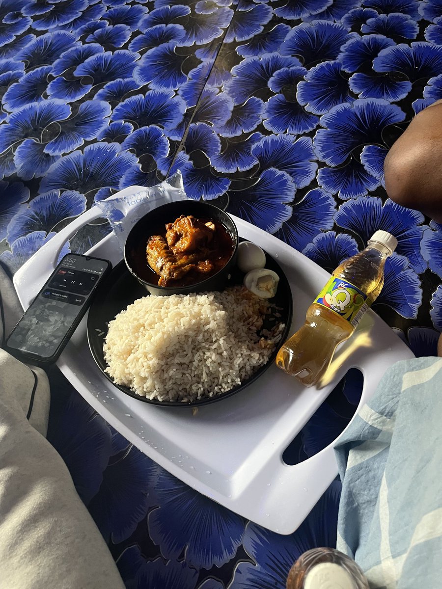 waggydey4you's tweet photo. This girl really sabi work..
Na to settle down with am remain like this ❤️‍🩹😂🫶🏽 https://t.co/519zJyri6B