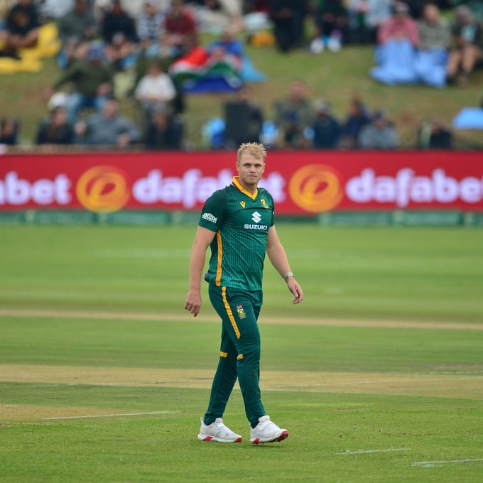 Corbin Bosch gets his second wicket as Australia lose their sixth! 🇿🇦👏