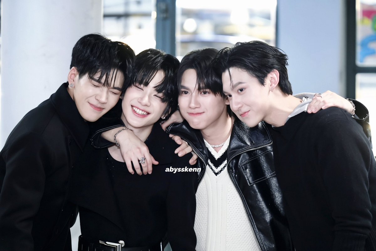 abysskenn's tweet photo. 📸260930

MR FANBOY AT FLEX

#Flex1045xMrFanboy
#auautnp #savewrg 
#AuauSave
#rryjinnn #chira_patt
#ryujinpatji https://t.co/DBNkYFbRSh