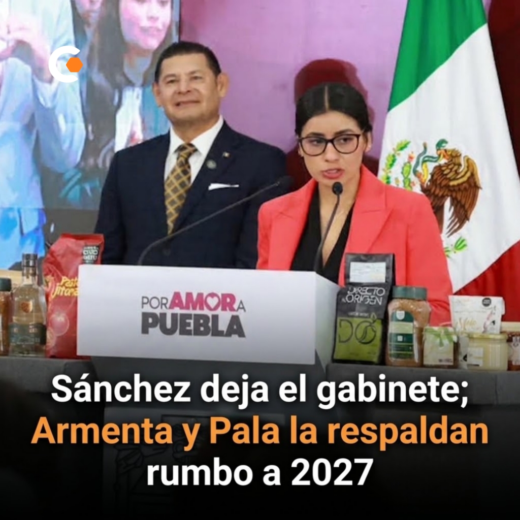 SomosCiudadCero's tweet photo. Gabriela “La Bonita” Sánchez dejó la Secretaría de Deporte y Juventud de Puebla el 29 de septiembre de 2026, un día después de destaparse para la alcaldía capitalina, en medio del respaldo explícito del gobernador Alejandro Armenta y del secretario de Gobernación, Samuel Aguilar Pala, y de una promoción de imagen que ya se había extendido por la ciudad durante meses.
La boxeadora y ahora exfuncionaria anunció su salida en la conferencia matutina del gobierno estatal. Dijo que lo hacía “desde la congruencia”, “con la frente en alto” y porque se acercan “algunas de las peleas más importantes de mi vida”, que exigen “preparación, disciplina y entrega”. En el mismo mensaje aludió tanto a su combate del 5 de diciembre contra Mariana “La Barby” Juárez como al proceso interno de Morena rumbo a 2027.
El lunes 28 había confirmado en redes que estaba “lista” para participar en la convocatoria de su partido por la presidencia municipal de Puebla, aunque aseguró que respetaría los tiempos de Morena. La renuncia formalizó el paso de funcionaria a precandidata de facto. Durante su gestión destacó el pago de un adeudo con la Conade, la realización de la Olimpiada Nacional en Puebla y el acercamiento del deporte a comunidades. El gobernador anunció que nombrará un encargado de despacho.
Armenta la describió como “auténtica guerrera identificada con la Cuarta Transformación”, “mujer sensible” que “viene de abajo” y a quien, “si le das la oportunidad de subirse al ring, gana”. Aguilar Pala, operador cercano al gobernador, afirmó que Sánchez “cuenta con todo el equipo” tanto para la pelea de diciembre como para el proceso de 2027. El apoyo público del titular de Gobernación, en el mismo acto en que se formalizó la salida, se leyó como un respaldo institucional anticipado a una de las cartas del armentismo.
Ese respaldo llega después de una promoción visual intensa y temprana. Desde agosto —y en algunos casos desde antes— lonas, pendones y bardas con la imagen de “La Bonita” y leyendas como “Gaby La Bonita Sánchez pelea por Puebla” cubrieron avenidas de la capital. Sánchez había atribuido parte de esa difusión a patrocinadores deportivos y negado que se tratara de campaña política. El destape formal y la renuncia ocurrieron cuando esa presencia en calle ya era visible.
En la interna de Morena por Puebla capital también se han perfilado el alcalde José Chedraui Budib, que busca la reelección, y el diputado federal Alejandro Carvajal.
#Política #Puebla #Morena