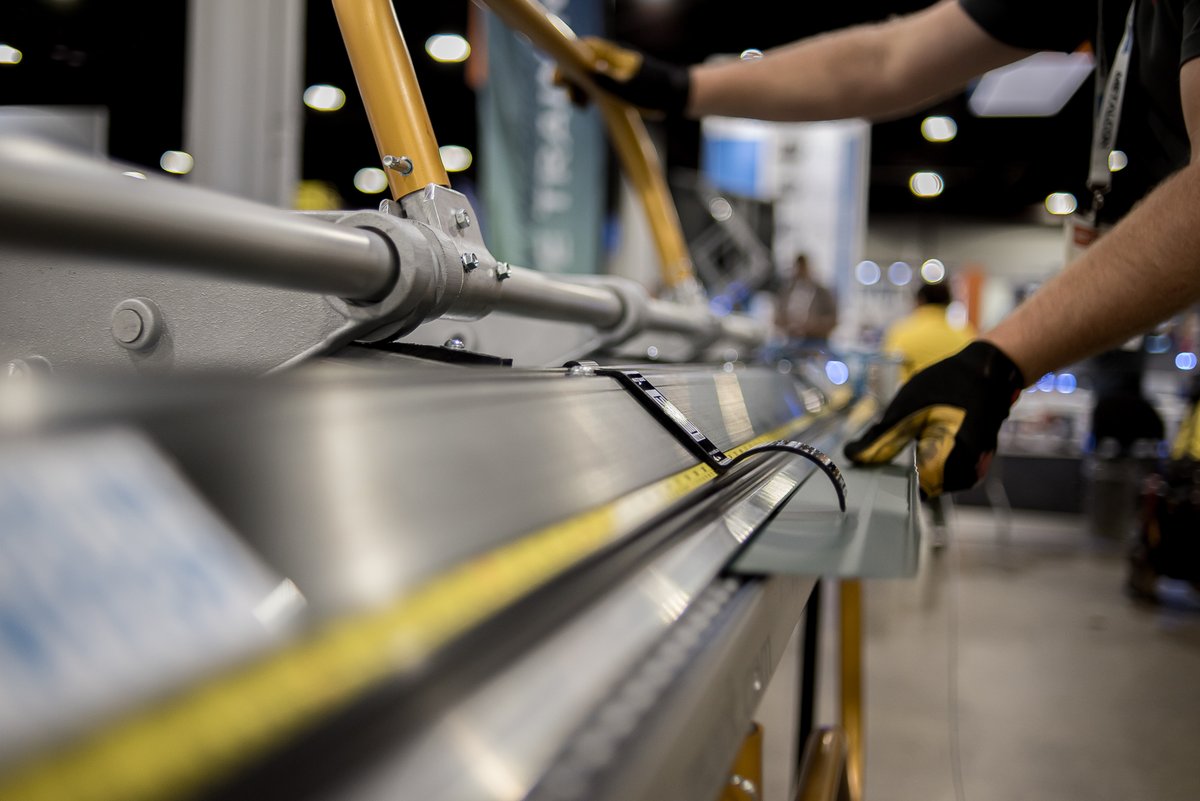 metalcon tweet picture
