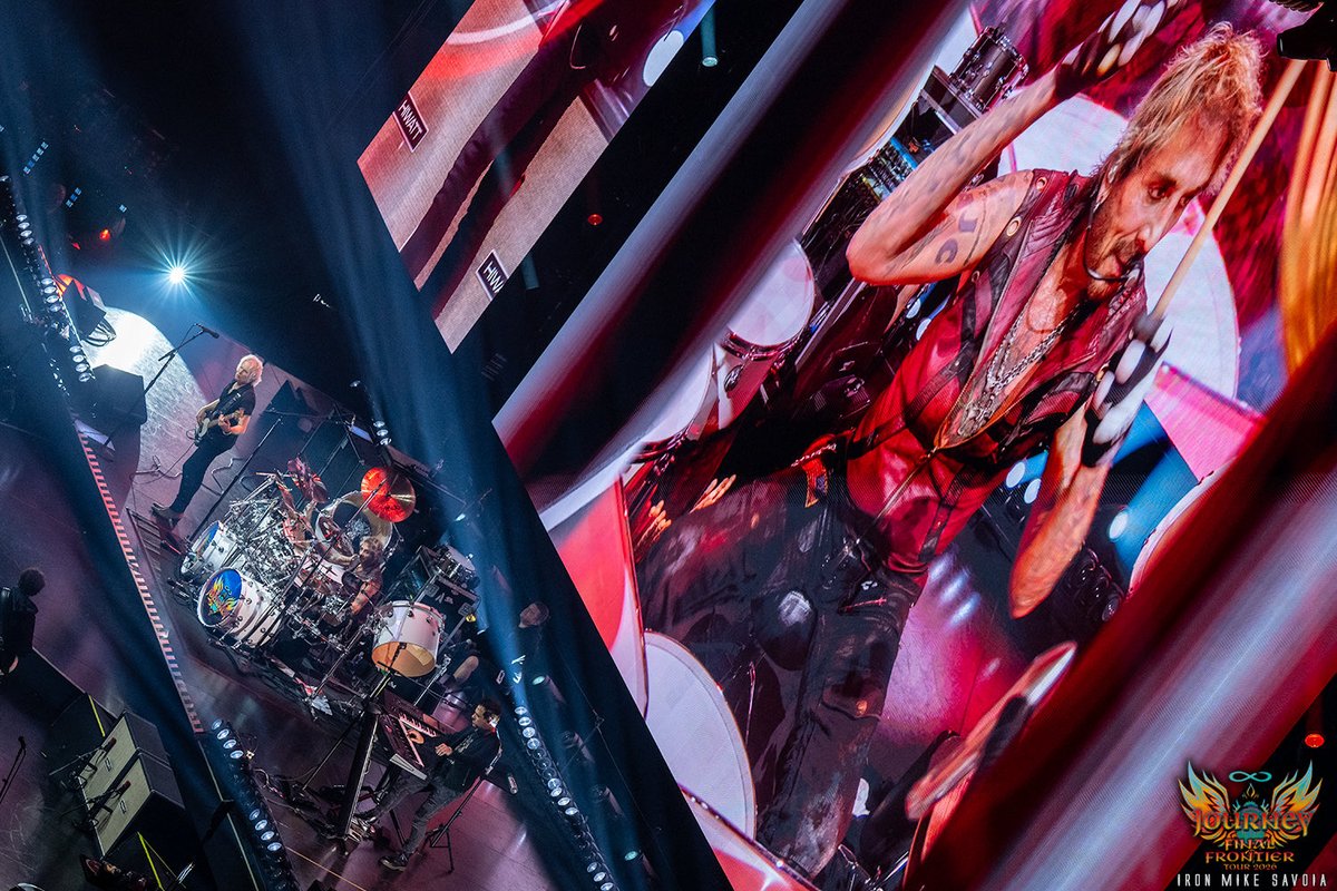 DeenTheDrummer's tweet photo. Greetings from Journey’s Final Frontier Tour 🔥🔥🔥 A couple of days off, then we are headed to Grand Forks, ND!! 

📷 @ironmikesavoia https://t.co/pHMb0pbju0