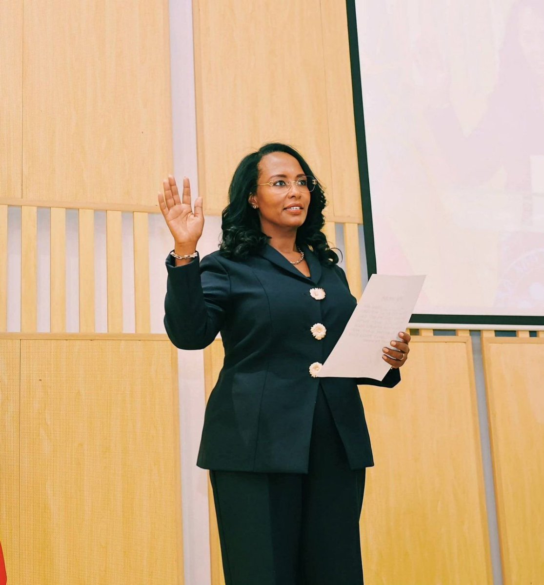 AdanechAbiebie's tweet photo. #AddisAbaba
The responsibility entrusted to us is not a privilege; it is a trust we are duty-bound to uphold.

Over the past five years, we have worked to transform Addis Ababa, restore the dignity of its residents, and make our city worthy of its name. The progress achieved is encouraging, but it also carries with it a greater responsibility for the work ahead.

Going forward, our success will be measured not only by projects completed or figures reported, but by the tangible difference our work makes in people’s daily lives: easing the burden on families, expanding opportunities for young people, enabling businesses to access public services with dignity, and improving access to quality housing, education, healthcare, clean water, roads and transportation.

Ultimately, development must be reflected in the improved quality of life of our residents. This is the standard we will continue to uphold as we work together to build a more livable, inclusive and dignified Addis Ababa.

May God bless #Ethiopia and its people.