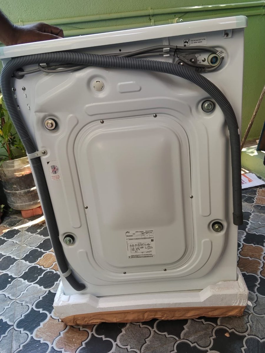 Potlurusrinu's tweet photo. @Flipkart @flipkartsupport 
Order: OD338719213306260100

Received damaged Godrej washing machine with a dent &amp; heavy noise. Brand technician visited &amp; advised return, but Flipkart repeatedly rejects my request despite active Trust Shield. Arrange immediate return pickup &amp; refund. https://t.co/vhARwDUtKv