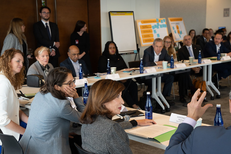 NYSDOLCommish's tweet photo. As AI technology rapidly evolves, New York State is leading the way. 

Proud to stand with @GovKathyHochul as a member of her FutureWorks Commission as we work to protect, prepare, and create new opportunities for New Yorkers. https://t.co/U4cCPBlVuj https://t.co/kXn6fkIsE3