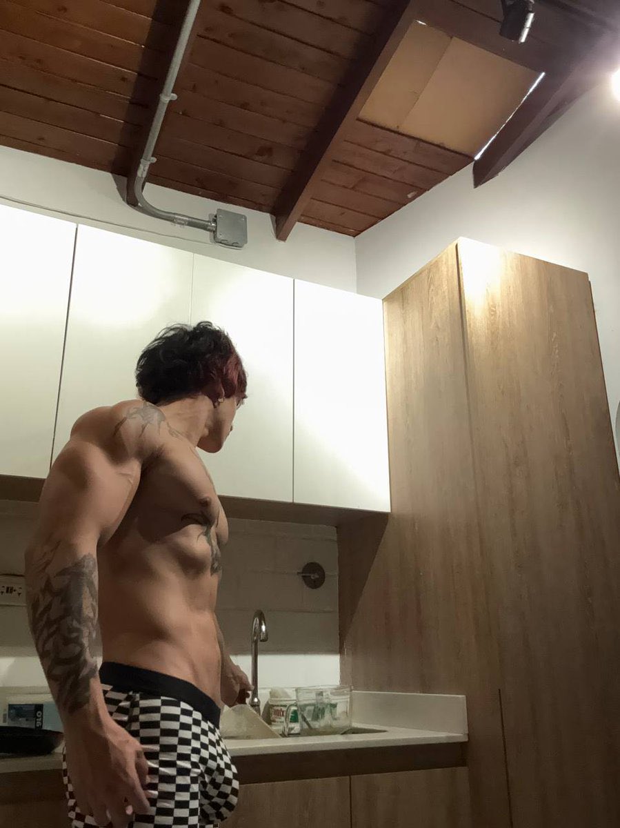 kingmaverick0_1's tweet photo. You can admire from a distance, but if you want my attention, you’ll have to earn it. 👑

Daddy’s taking calls on telegram ~ https://t.co/MFKdW21EBB, doing custom videos, and running sessions all day and night. DM if you think you’re worthy. 💸
#AlphaEnergy  #findom #paypig https://t.co/iWy865BH5n