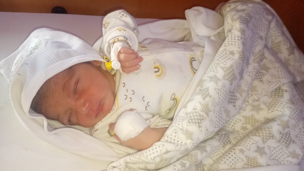 HudaA25873's tweet photo. O people of good will, O every person with a compassionate heart who feels pain... I am a grieving mother, I implore you in the name of God Almighty to stand with me. My son, Nour, suffers from cysts on his kidneys, and his health condition is very serious. https://t.co/AGaOA5r4OE