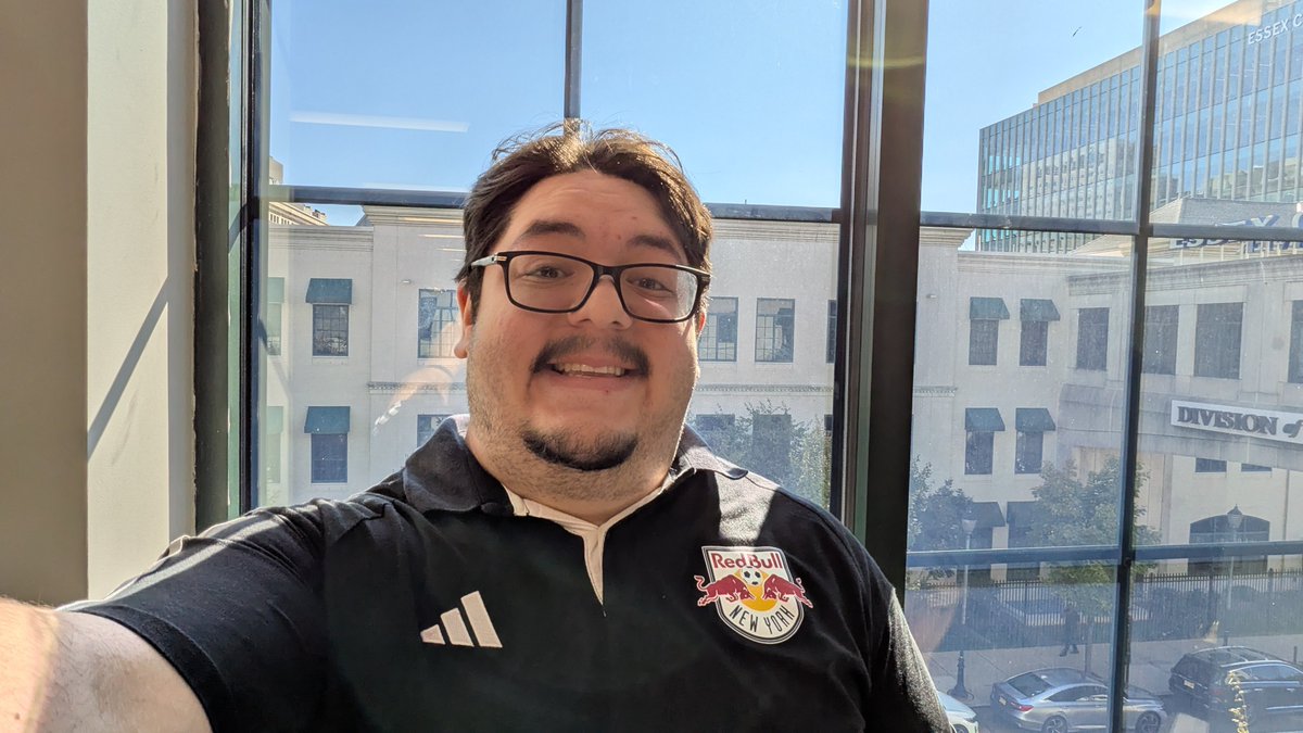 FredoRBNY's tweet photo. @NewYorkRedBulls
(Thought this shot was a nice one)
No matter where I'm at.
I'll always represent!
#NY96
#TheRedBull https://t.co/SqCclxnzcv