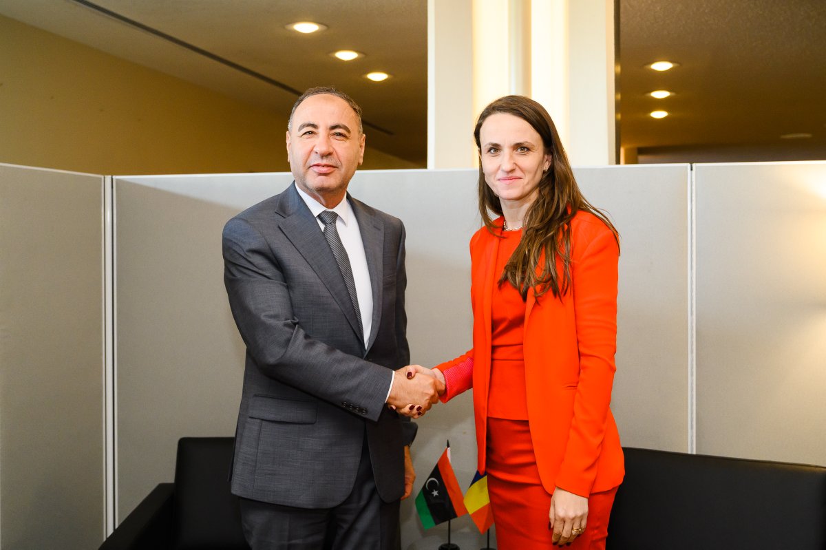 oana_toiu's tweet photo. Good meeting with Foreign Minister El-Taher El-Baour of Libya 🇱🇾 at #UNGA81. Romania and Libya share a  decades-long relation of friendship and cooperation. We remain committed to further strengthening bilateral political dialogue and expanding sectoral cooperation. https://t.co/AmsKaT46qh