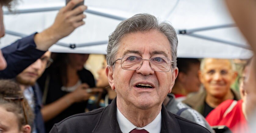 NupesNews's tweet photo. 🔴⚠️ Mélenchon qualifié pour le second tour dans TOUTES les hypothèses dans le dernier sondage @YouGovFrance. https://t.co/P19TJbFSVZ