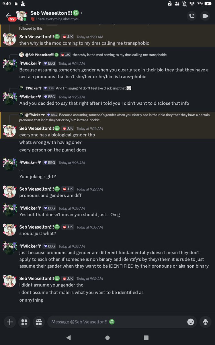 Teabaggins34's tweet photo. Must be a crazy first post but this bullshit genuinely pissed me off (I'm the wicker user in the screenshots💔) https://t.co/0jKk5xVwcq