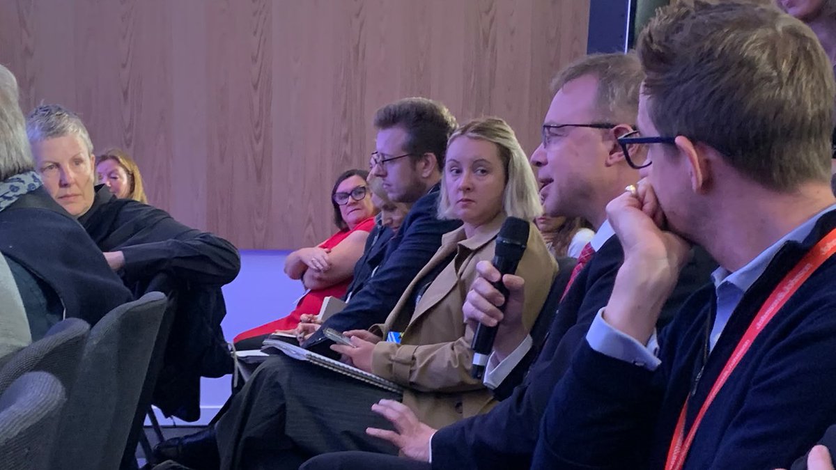 RCRadiologists's tweet photo. This week we were at #LPC26 to raise key issues with policymakers, including workforce pressures, the future of medical education and AI.
@DrStephenHarden spoke on a panel on delivering the National Cancer Plan, alongside conversations with ministers, MPs and sector colleagues. https://t.co/cIv5TlDr1T