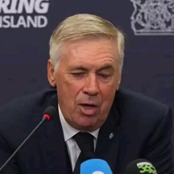 BallKnowDaily's tweet photo. 🚨 Carlo Ancelotti: "Vinicius' current form? I know him very well, he's a 𝐟𝐮𝐧𝐝𝐚𝐦𝐞𝐧𝐭𝐚𝐥 𝐩𝐥𝐚𝐲𝐞𝐫 for Brazil." 🇧🇷✨

"He's not at his best moment, but even so, he can make a 𝐝𝐢𝐟𝐟𝐞𝐫𝐞𝐧𝐜𝐞 like he did today." 🎯 https://t.co/SIP8coQOPh