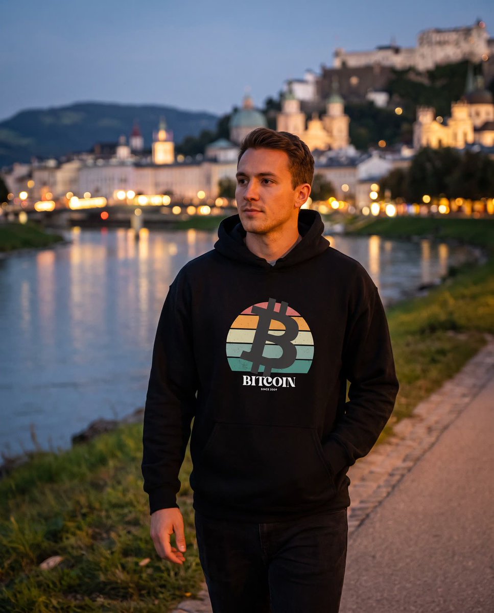 bitcoinwear_com's tweet photo. Retro look. Timeless protocol.

BITCOIN RETRO Hoodie: https://t.co/WSP3tKHHUB

#bitcoin #bitcoinwear #21million #hodl #soundmoney #retro #salzburg #bitcoinfashion https://t.co/tk5DPHDYcp