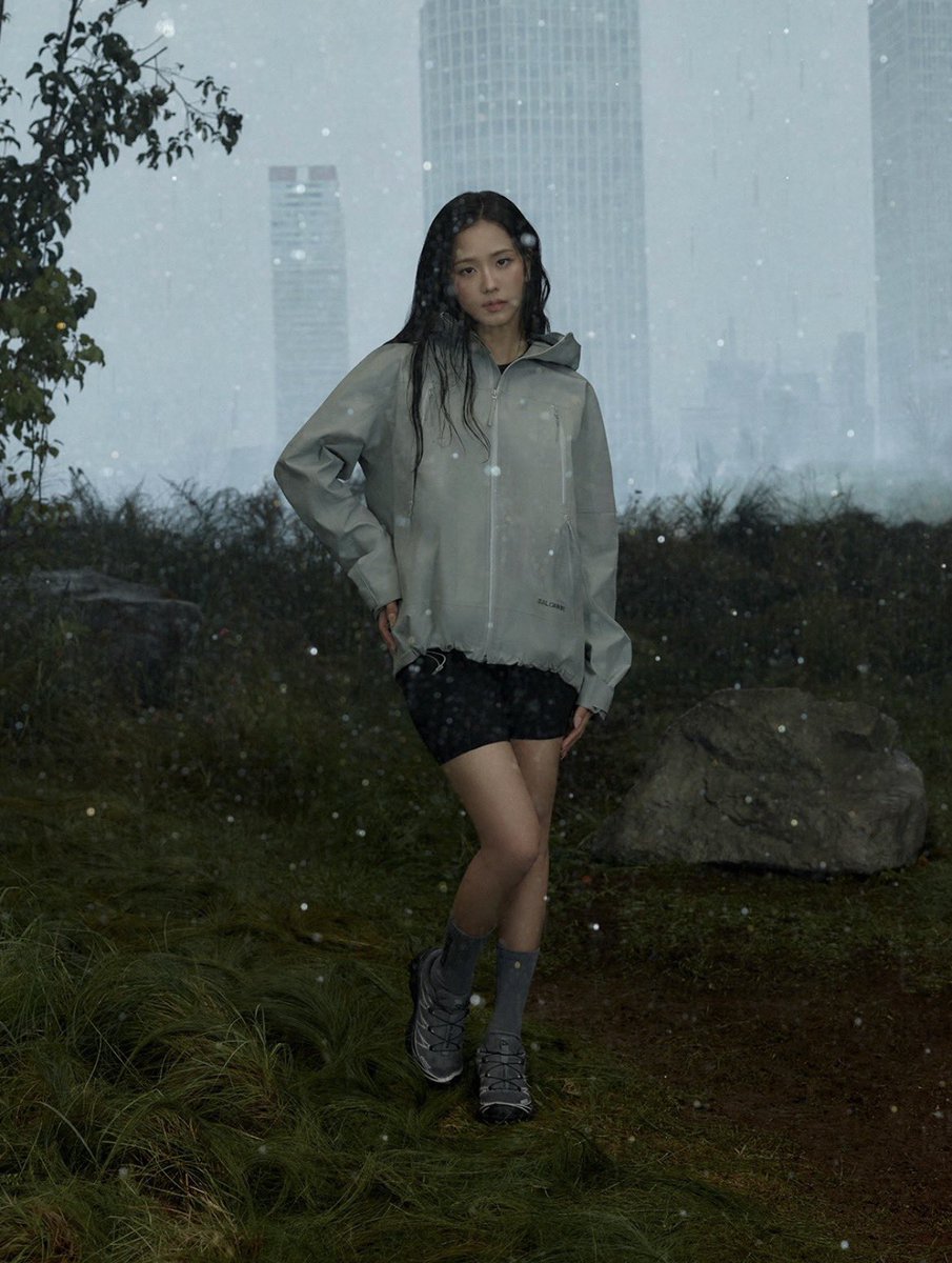 JisooBrasil's tweet photo. 📷 Atualização da Salomon no Instagram com a JISOO!

🔗 https://t.co/ejRaVhIdTz

#JISOO #지수 #CLICK @officialBLISSOO https://t.co/yzCfeTlshX