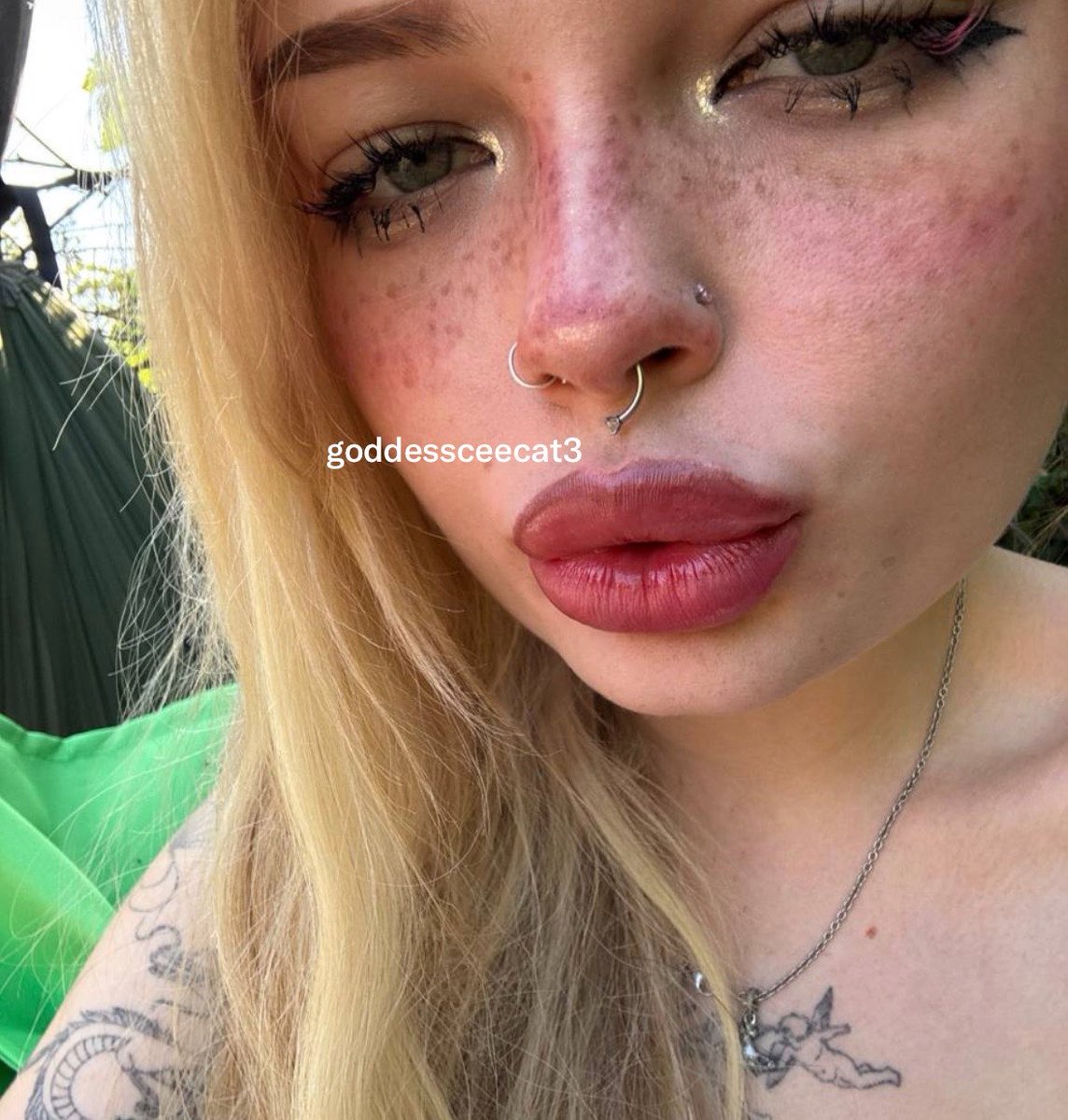 goddessceecat3's tweet photo. Everyday is another chance to make you fold so easily ^_^

Findomme findom uk domme femdom lips mouth spit kiss pout fish duck face mean bully girl relapse simp goon call drain cei joi sph cbt nl finbrat bratty brat worship  homwreck expose bm no limits ruin princess gloss https://t.co/S5vrBHUGHp