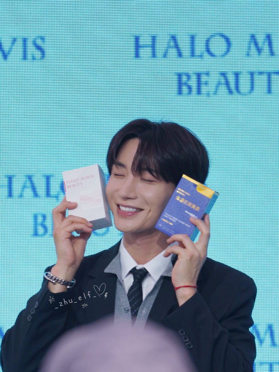 _zhu_elf_'s tweet photo. 謝謝找特特代言ദ്ദി ˃ ᵕ ˂ )💙
@special1004 

#leeteuk #이특 #利特
#슈퍼주니어 #SUPERJUNIOR https://t.co/9hYtZNmXcn