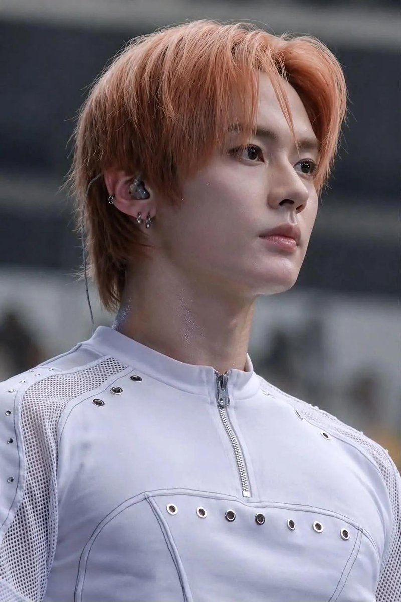 leeknowsaurus98's tweet photo. Happy MinTober to everyone 🧡 https://t.co/v1babQV0sA
