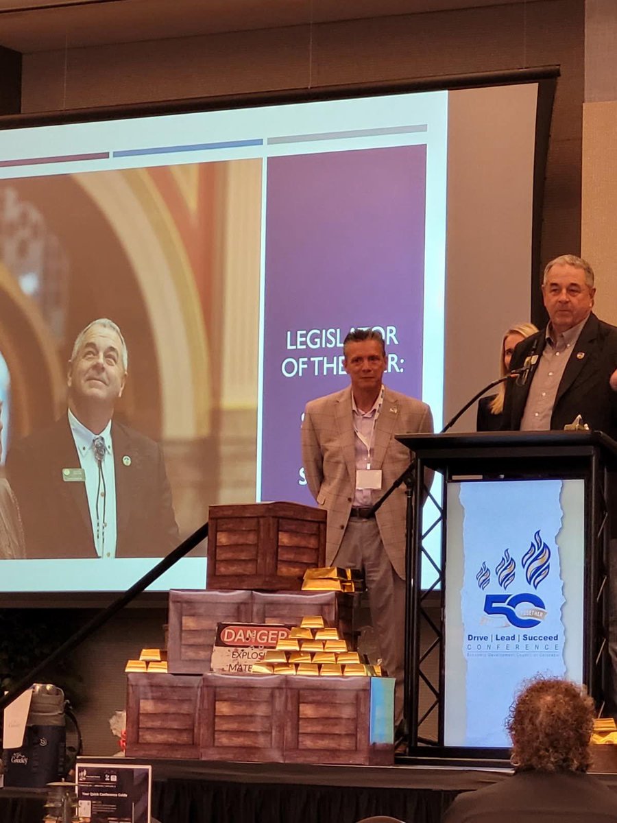 SenSimpsonCO's tweet photo. Honored to be named a 2026 Legislator of the Year by the @EDCofCO. I’m especially grateful that my work on two bills—expanding affordable homeownership opportunities and reducing unnecessary red tape—was highlighted for helping #Colorado families and communities thrive. Thank you https://t.co/RScVIPEZl2