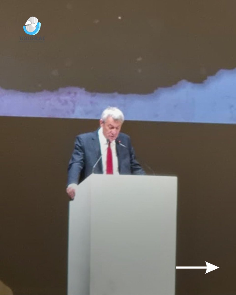 USIGRai's tweet photo. Le celebrazioni per i 120 anni della CGIL occasione per ribadire l'importanza dell'unità sindacale. A margine anche un breve saluto al Presidente della Repubblica Sergio Mattarella https://t.co/g6PxwPO5nS