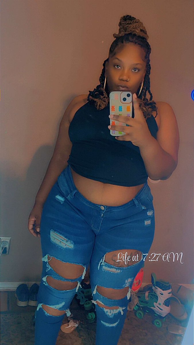 Call_Me_Loyal_'s tweet photo. Tuesdayyyy 😈‼️ https://t.co/aHvOTC1EFG