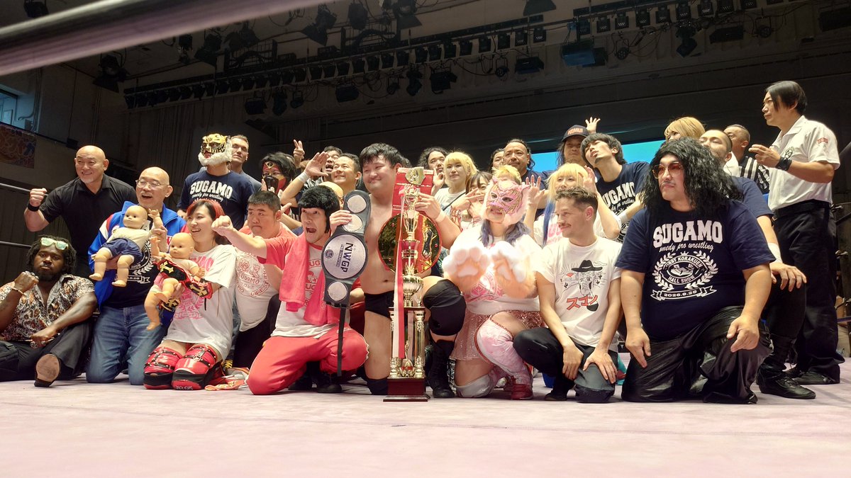 tochitelenews's tweet photo. お笑いプロレス
#SUGAMOプロレス
聖地 #後楽園ホール 大会をぶち上げた #小山市 出身の会長、50代の挑戦を飯島誠キャスターが追いました

10月1日㈭夜9時
#とちぎテレビ
とちテレNEWS9

聖地開催に挑戦した思いは？
立ち上げ時は観客8人→1500人の会場満員にできるか？

乞うご期待！ https://t.co/89GU6OReYB