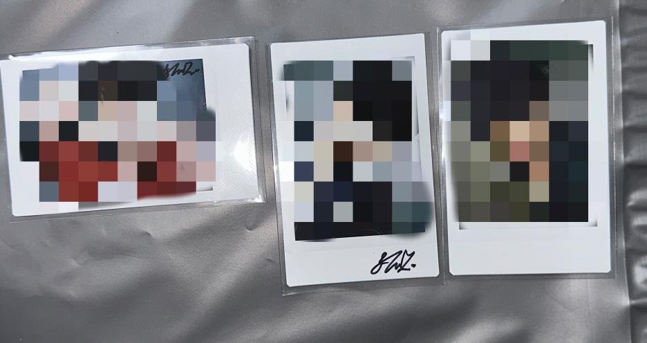 myhamzzicute's tweet photo. 제로베이스원 제베원 성한빈 싸인폴라로이드  싸폴 양도 개인 영통 팬싸
wts zb1 sunghanbin signpolaroid video fansign sell

가격 제시
https://t.co/AqiGVwssCB https://t.co/xHNecUnueI