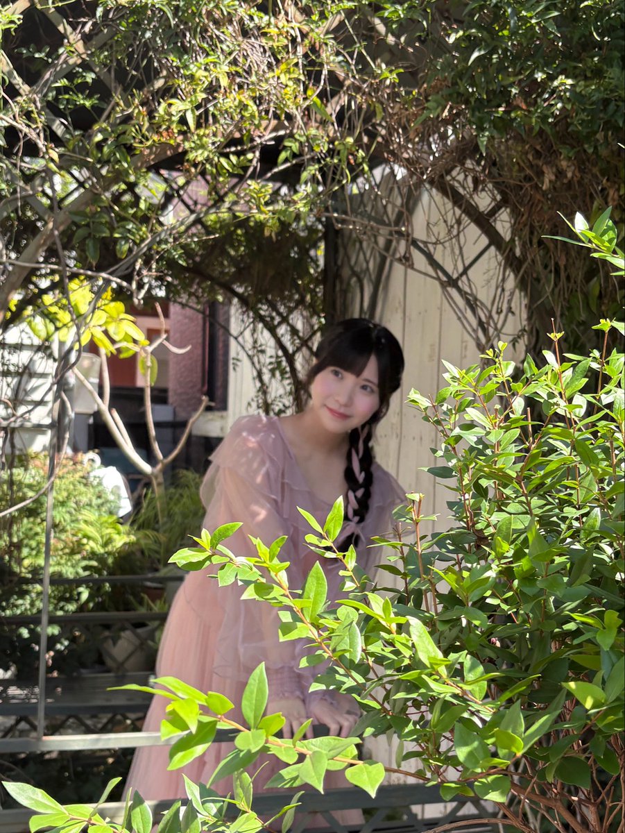 mana__tachibana's tweet photo. おはようございます☁️
#アップトゥボーイ vol.368さんに掲載のソログラビアはもうチェックしていただけましたか？♡
きゅんトレ普及推進委員会の会員証も沢山の方がゲットしてくださってすごく嬉しいです💗（今回ゲットできなかった方にもまたの機会を作れるように頑張ります！） https://t.co/lLYkKzbhQB