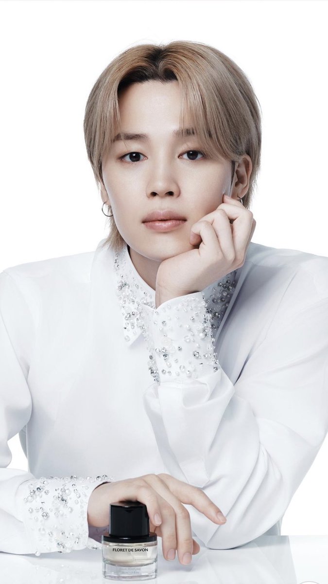 GLISTEN_J's tweet photo. 아도르 헤어 퍼퓸 플로렛 드 사봉 / 엔젤뮤게

🔗https://t.co/VxAWD2ytqC

#지민 #JIMINxLADOR https://t.co/ur7ZytSw1q