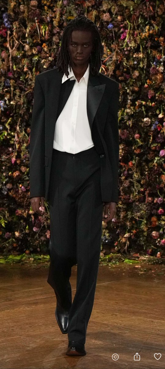 rrtechfashion's tweet photo. maison margiela ss 27| paris https://t.co/0s2Ct5EOap