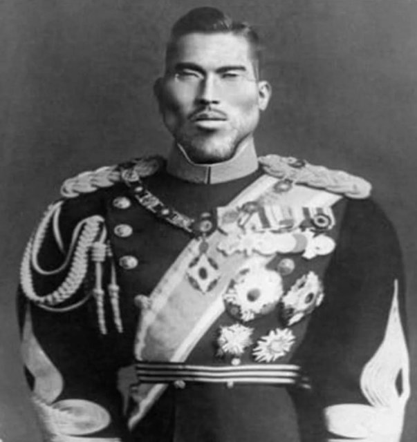 hammersandbrick's tweet photo. @chudstaffel The Japanese are the only race I recognise as human. https://t.co/RsScy0vafd