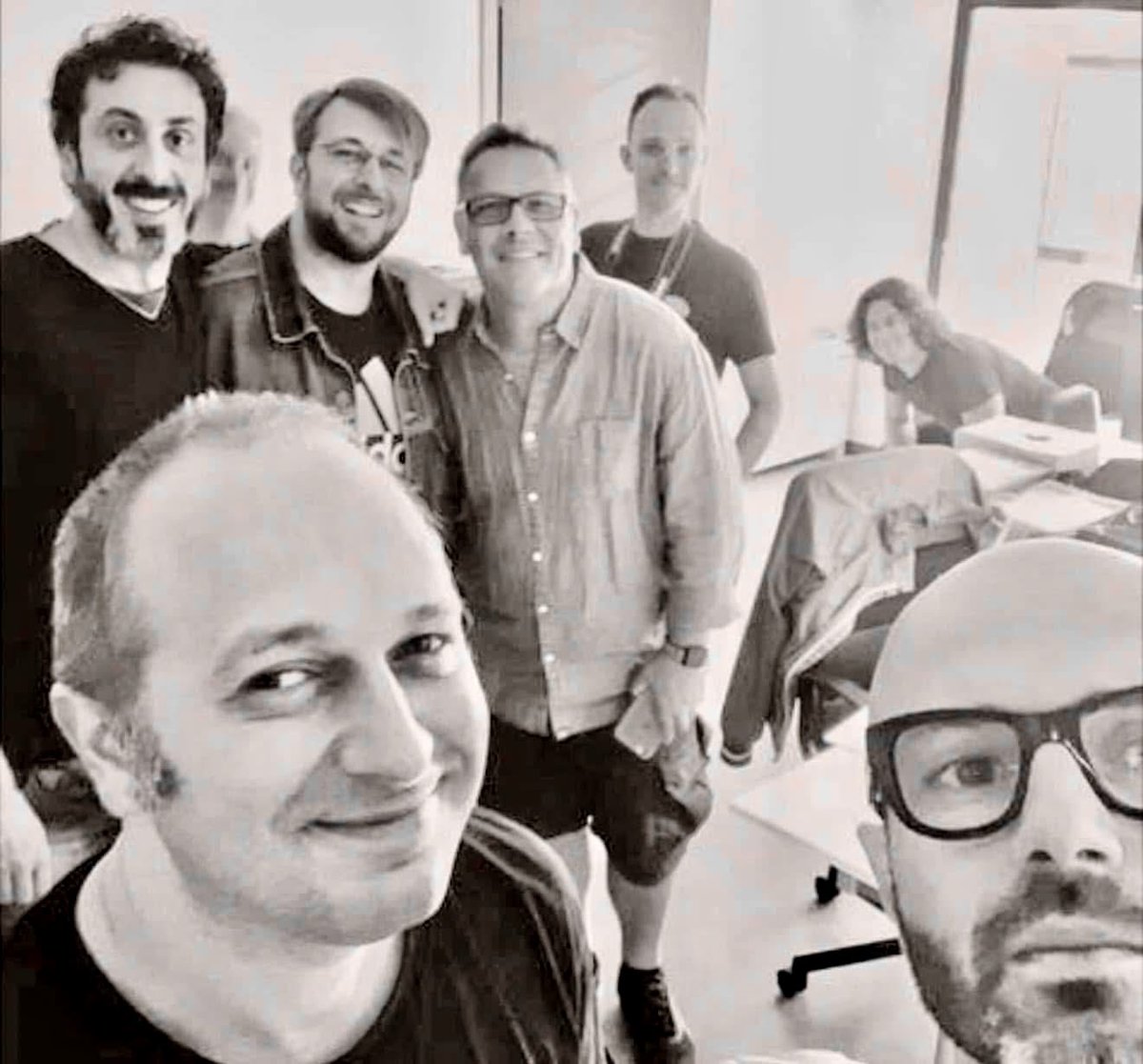 TOBSTUDIO's tweet photo. Ci sono persone che stimo per quello che hanno realizzato.
E poi ce ne sono altre che stimo soprattutto per il modo in cui continuano a farlo, anno dopo anno, senza perdere mai quella scintilla che le ha fatte cominciare.

Giancarlo Del Sordo, CEO di Acustica Audio https://t.co/xh9YnwFnOS