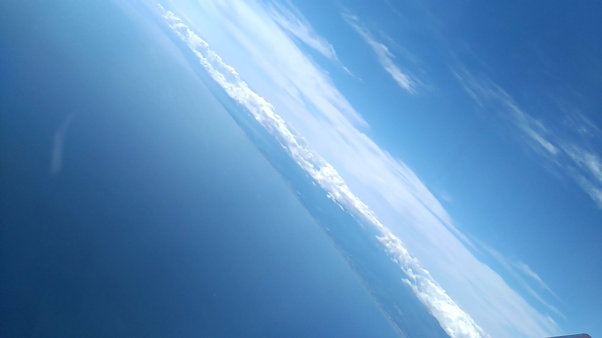 Kimmy_4559's tweet photo. 久しぶりのフライトだったけど、空が綺麗でした。
よい遠征の締めくくりでした。
札幌もなんだかんだ雨に降られたからね…
次はいつ乗れるかな。 https://t.co/2tqsNO4sZW