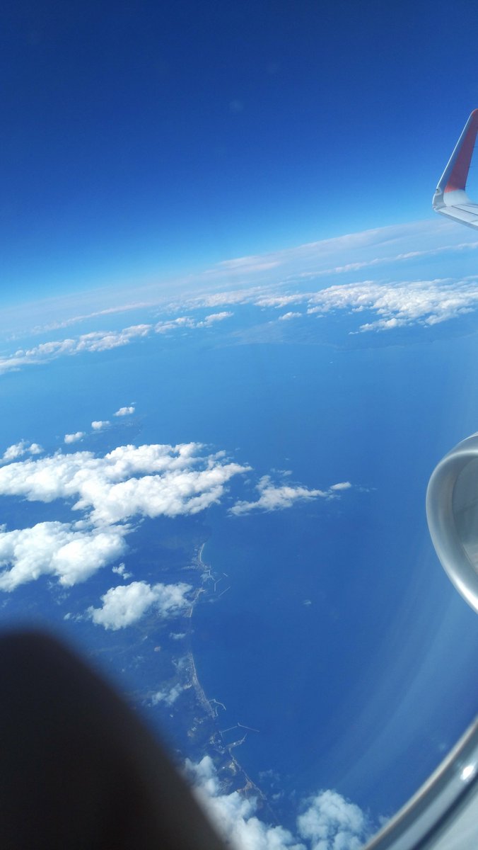 Kimmy_4559's tweet photo. 久しぶりのフライトだったけど、空が綺麗でした。
よい遠征の締めくくりでした。
札幌もなんだかんだ雨に降られたからね…
次はいつ乗れるかな。 https://t.co/2tqsNO4sZW