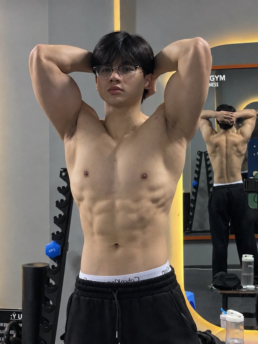 hype_boyss's tweet photo. Pernah diajak kenalan trus minta no wa. Balik-balik dia nge wa yg isinya menjurus ke arah situ… https://t.co/CwKKpR2uL1