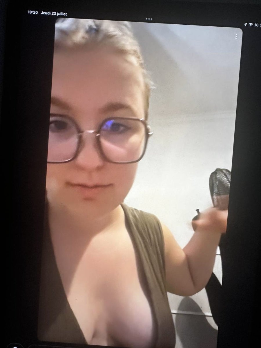 Websluteva's tweet photo. First to repost and dm get a surprise https://t.co/SNg8CRHqu9