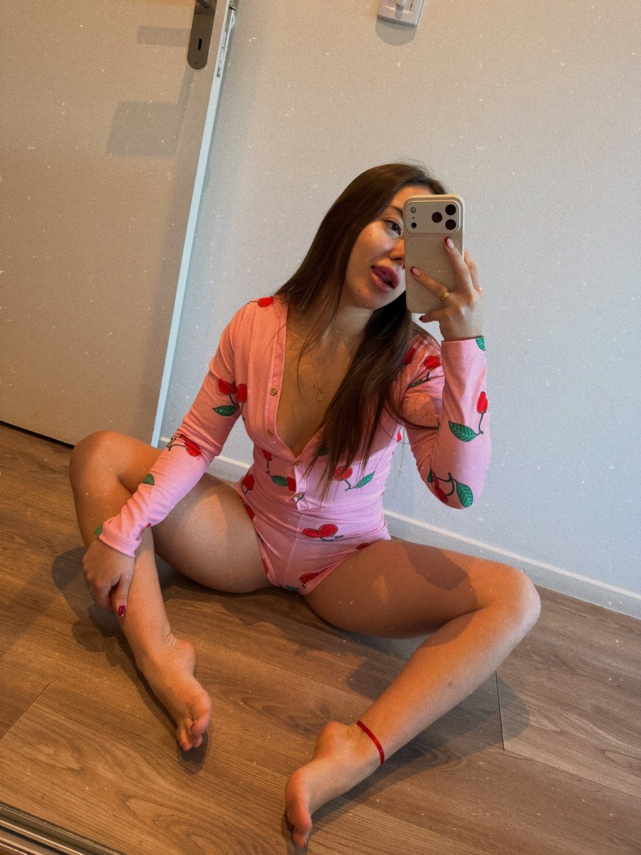 superainhoaa's tweet photo. Que tienen para mi? 🍆👀 https://t.co/EWBtwGom10