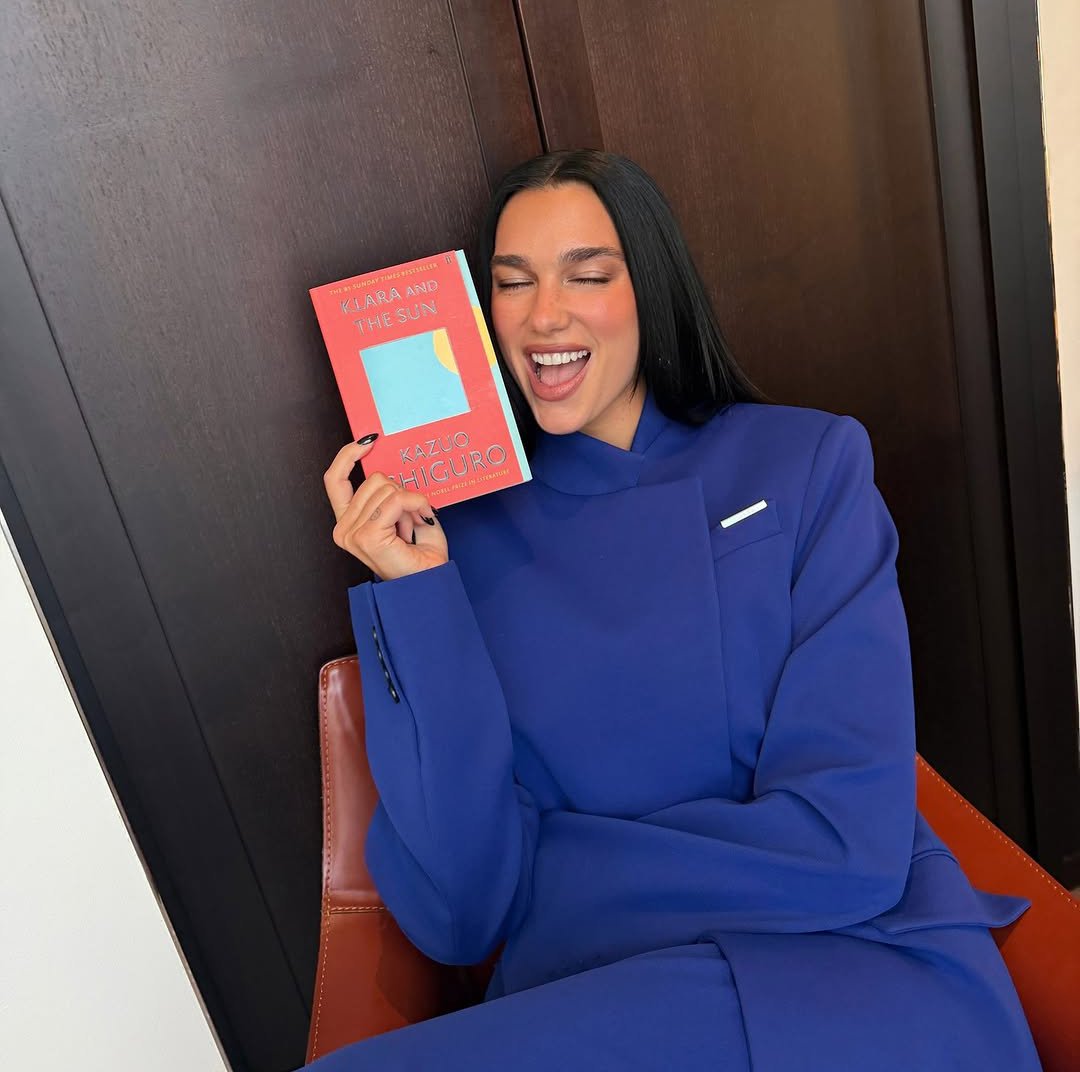 99Starrpop's tweet photo. "I first read Klara And The Sun when it was published in 2021 and I've devoured Kazuo Ishiguro's entire back catalogue since. I'm totally hooked.

-Dua lipa 📷 https://t.co/uWYET58O7P
