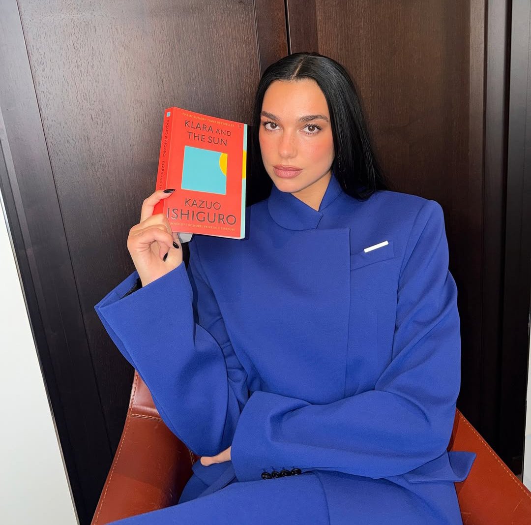 99Starrpop's tweet photo. "I first read Klara And The Sun when it was published in 2021 and I've devoured Kazuo Ishiguro's entire back catalogue since. I'm totally hooked.

-Dua lipa 📷 https://t.co/uWYET58O7P