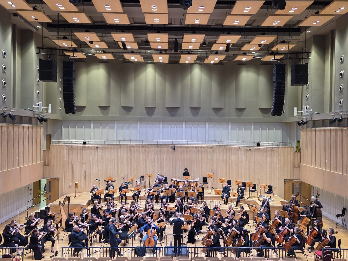 NHSGGC's tweet photo. 🎻👏 Congratulations to the European Doctors’ Orchestra on a sold-out performance at Glasgow Royal Concert Hall.

Clinicians from NHSGGC joined colleagues from across Europe to raise funds for @supportCHAS. A fantastic achievement by everyone involved. ❤️ https://t.co/cst79JoslW