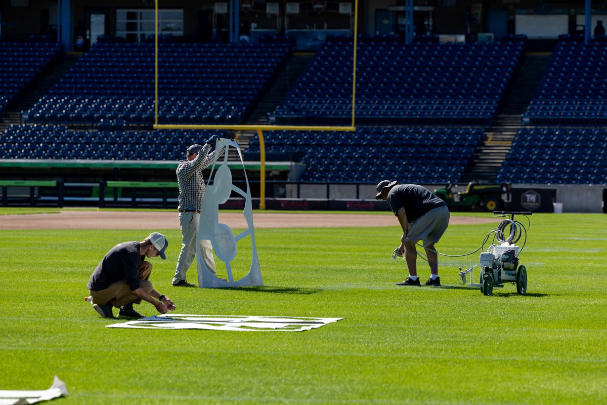 wmwhitecaps's tweet photo. He's at the 50, the 40, the 30, 20, 10, 5, TOUCHDOWN!!!

THIS FRIDAY, Sparta High School takes on Coopersville High School at LMCU Ballpark!

GA Tickets available now!  Limited Liberty Mutual 4Topps and DTE Energy suites remain!  

🎟️ https://t.co/hoDt58wwBf https://t.co/2QM62Gq0Ju