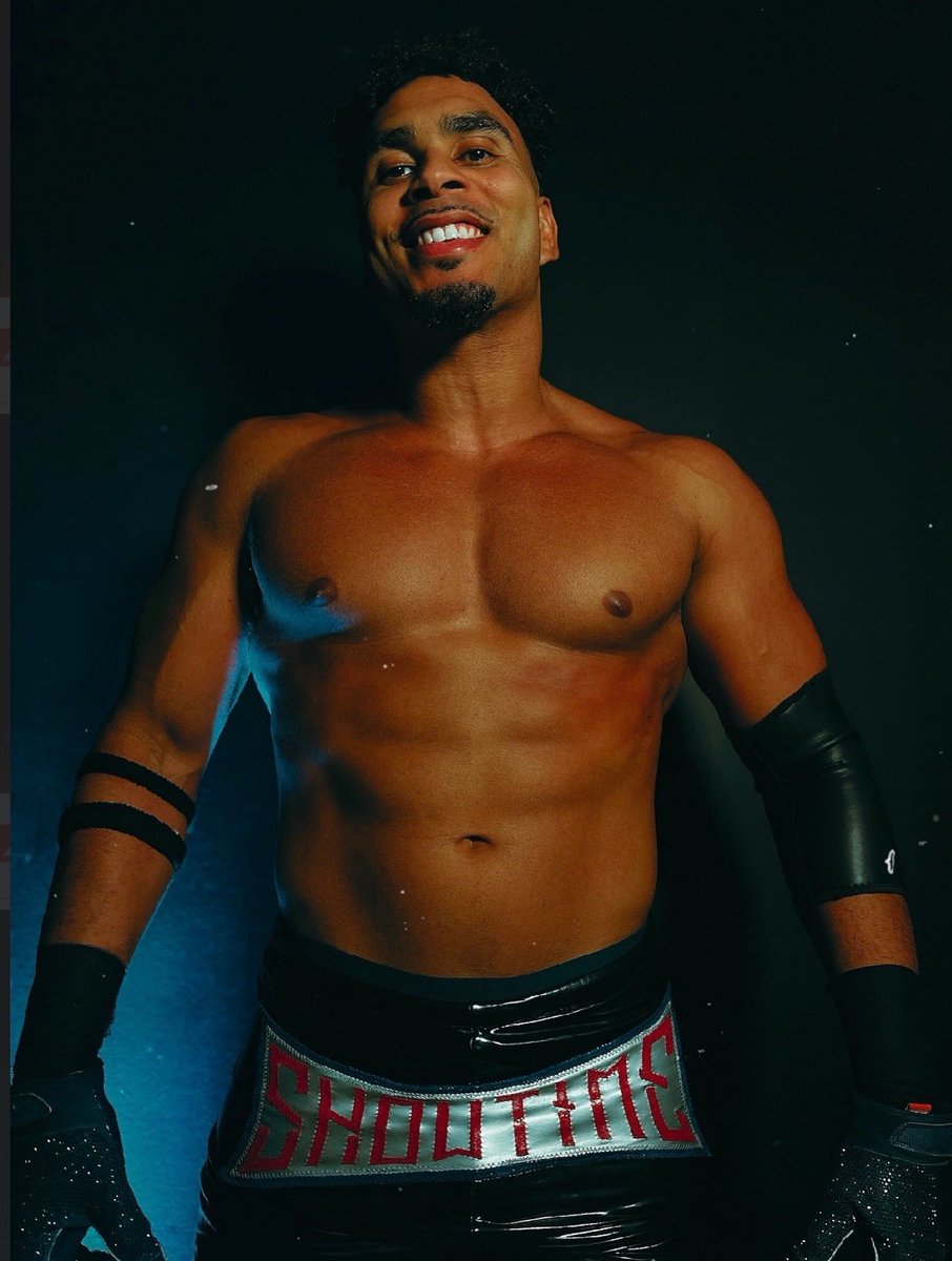 wwekamhendrix's tweet photo. Killa Kam only pulls baddies, you can only pull faddies, cuz I’m daddy ;) https://t.co/lw0tBVXskt