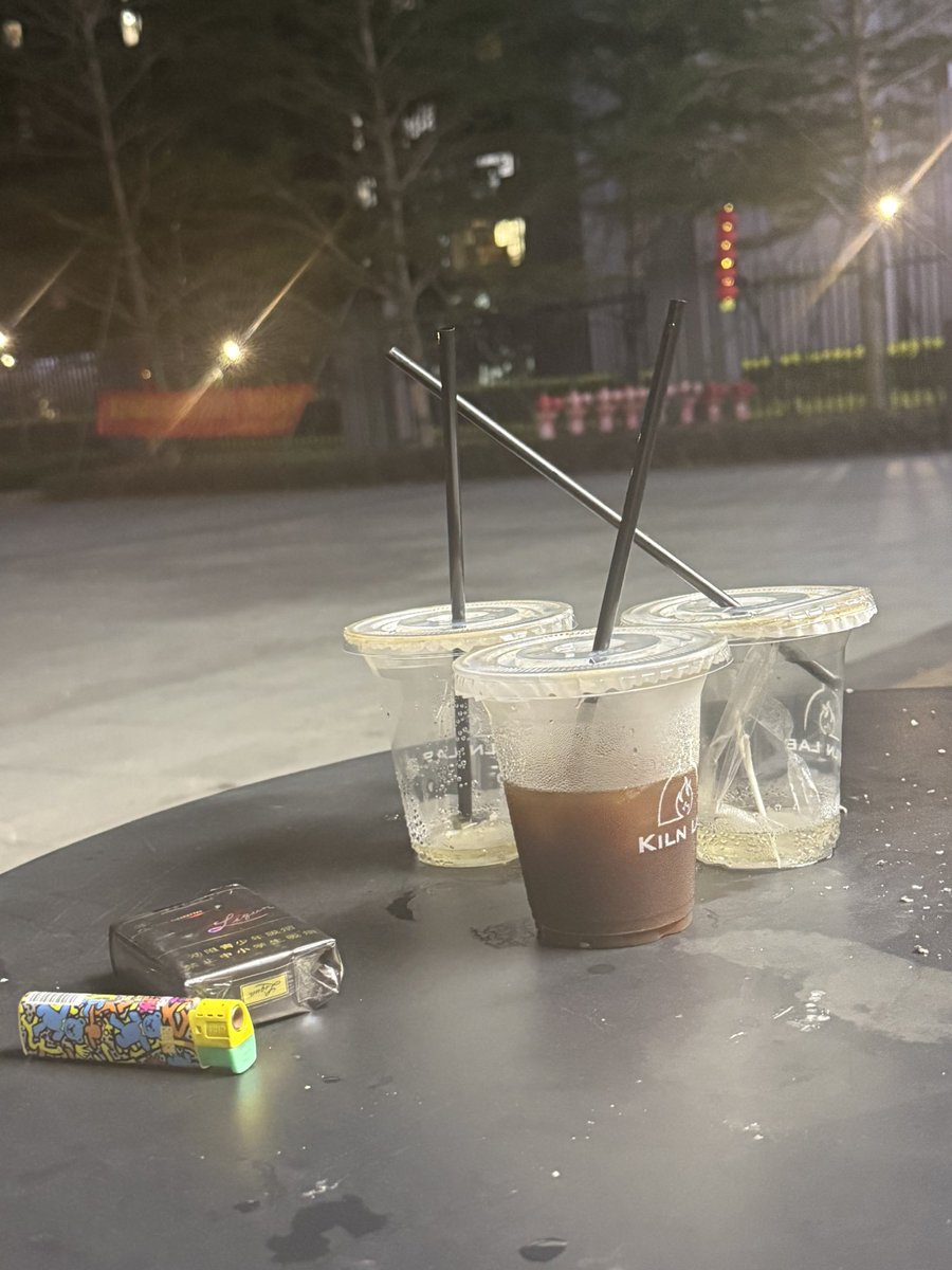 atgtiao's tweet photo. @Katherine1198 喝了三杯加浓 https://t.co/O8rcrtj6Tl