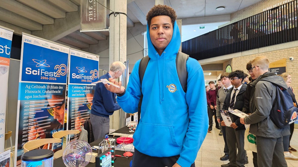 SciFest4STEM's tweet photo. The ever-ingenious Rory Geoghegan takes a simple idea and shows us the physics behind it. #TYshow 2026 @PhysicsNews @IrishSciTeach #scifest20years https://t.co/XPr69CR2e5